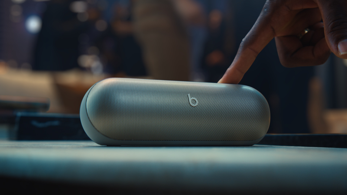LeBron James & Lil Wayne to Launch New Beats Pill Speaker #LilWayne