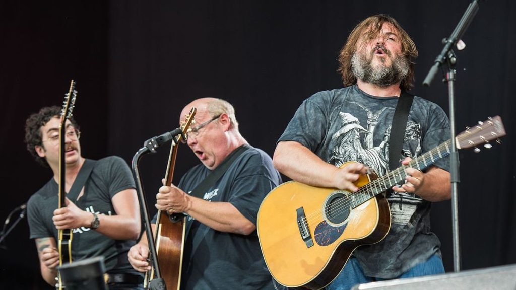tenacious d fallout continues after kyle gass deletes apology