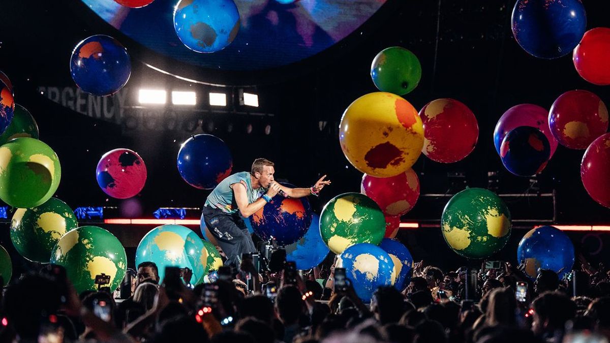 Coldplay Smashes Adele's Attendance Record in Australia