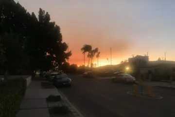 Fires continued to rage in Pacific Palisades during the evening of January 8th, 2024 (Photo: Digital Music News)