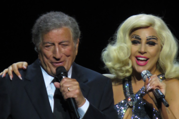 Tony Bennett's daughters launch legal battle vs. his son and their brother