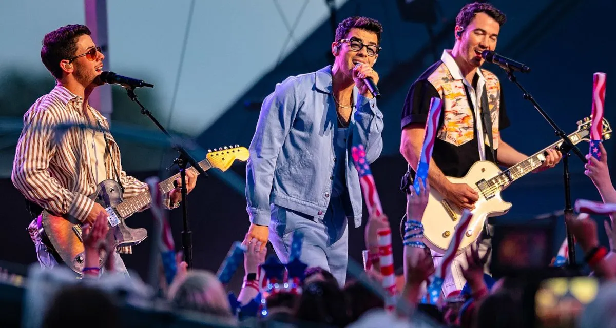 Jonas Brothers Announce Catalog Sale — Song Rights Stay in the Family Under Jonas Group Entertainment-Powered Deal thumbnail