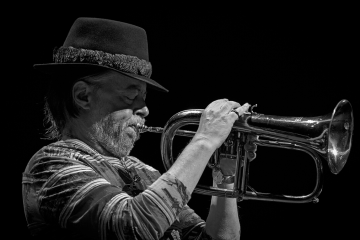 Chuck Mangione died