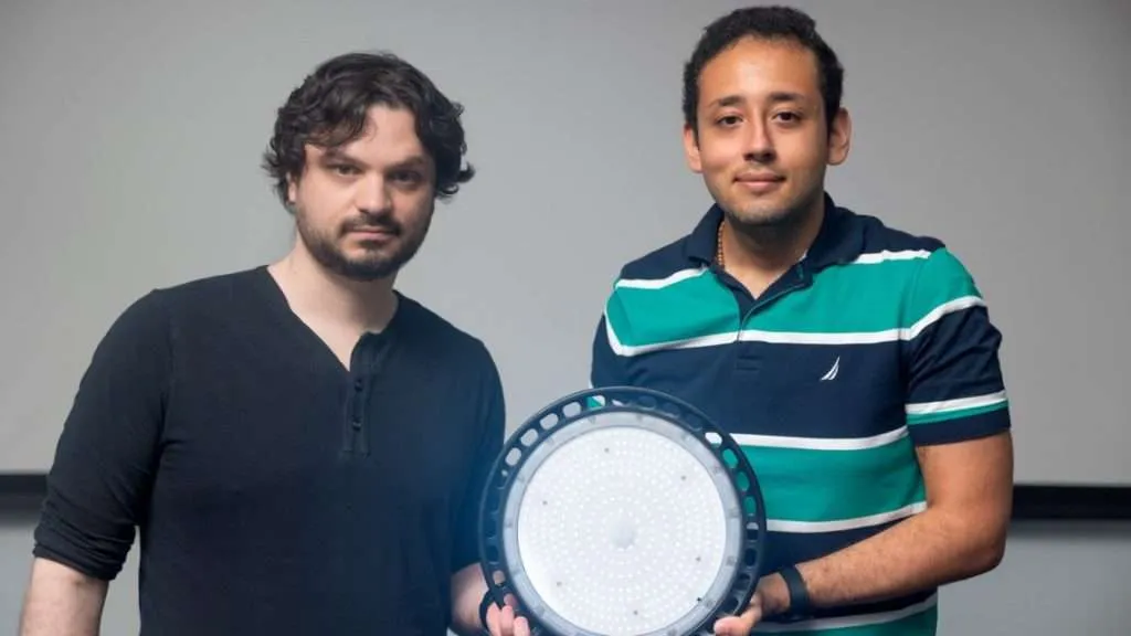 Cornell researchers develop light-based watermark