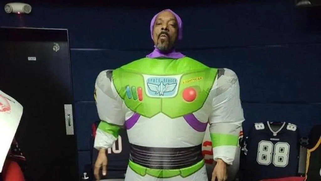 Snoop Dogg says he's scared to go to the movies after Lightyear gay kiss