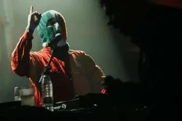 Kneecap banned from Canada