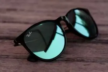 Warner Music EssilorLuxottica lawsuit