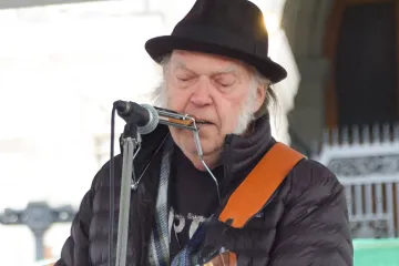 Neil Young sues Trump again for using his music at his rallies